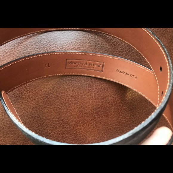 Vineyard Vines logo belt